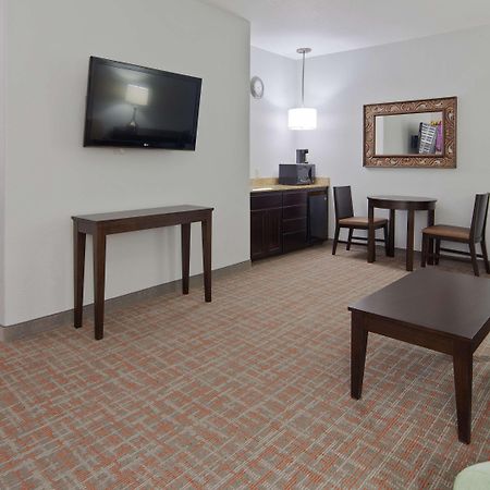 Best Western Plus Fredericksburg Buitenkant foto