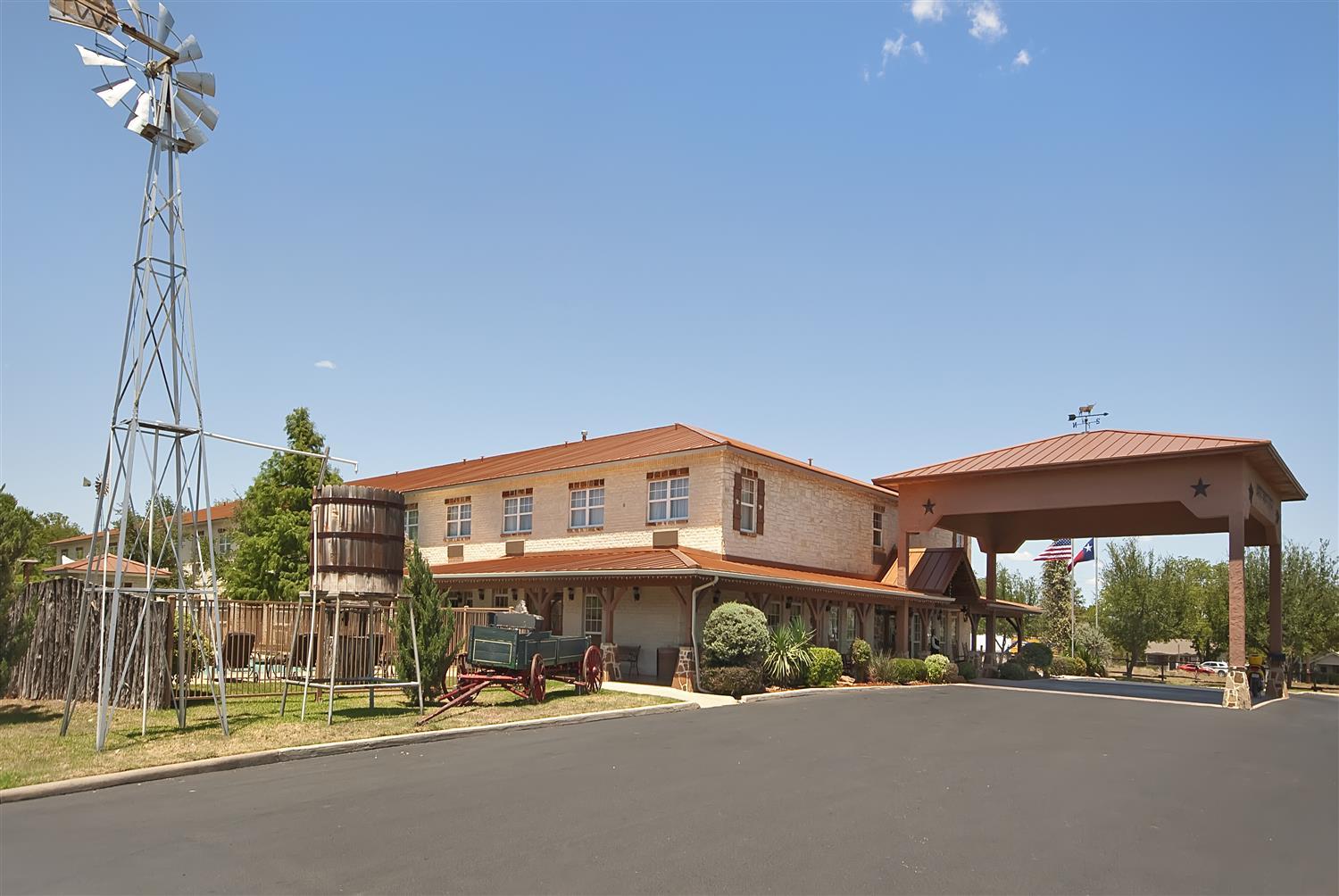 Best Western Plus Fredericksburg Buitenkant foto