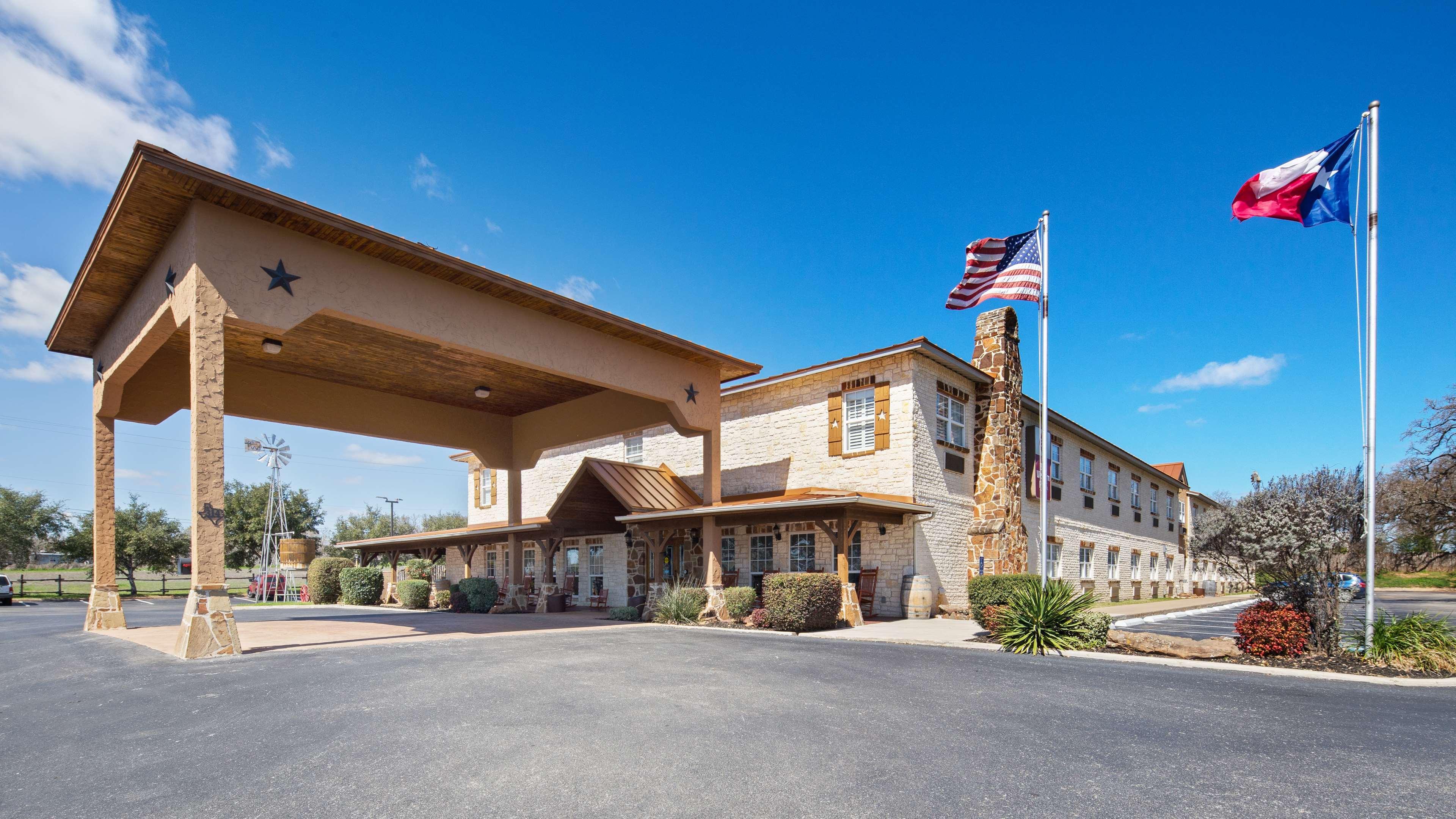 Best Western Plus Fredericksburg Buitenkant foto