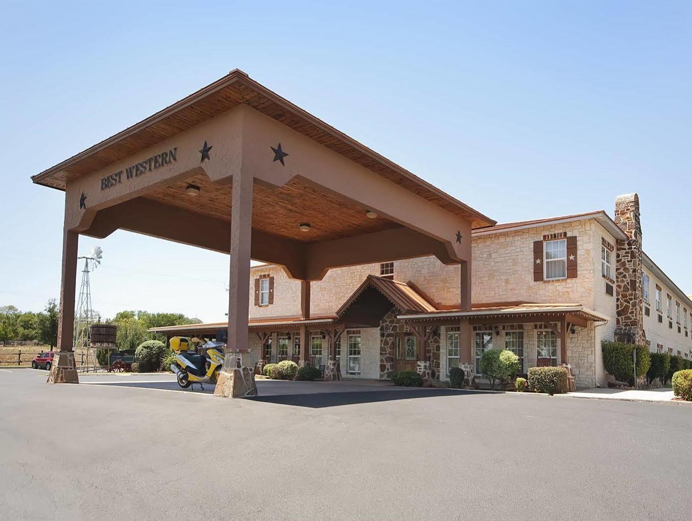 Best Western Plus Fredericksburg Buitenkant foto
